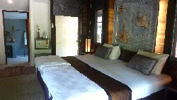 Net gerenoveerde frisse slaapkamers in de koh kood bungalows